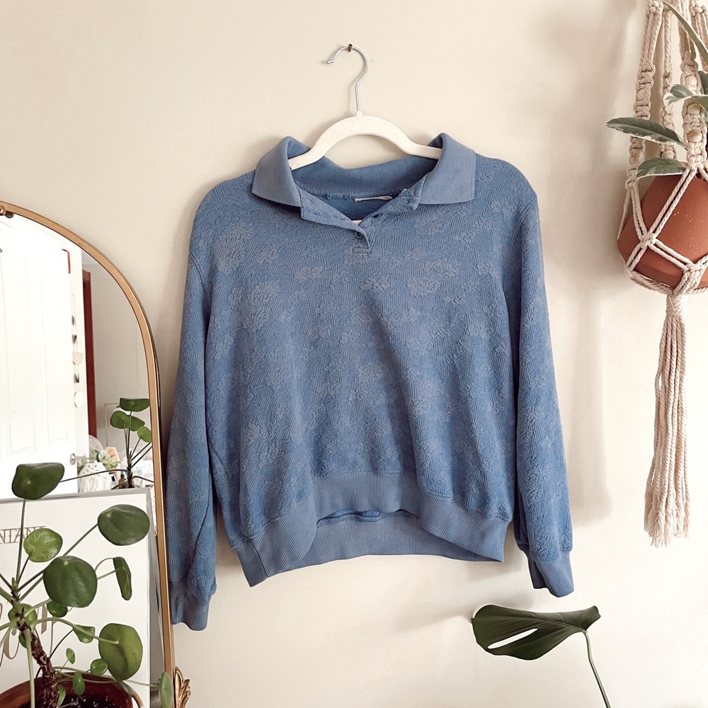 Vintage Blue Floral Print Sweater with Collar